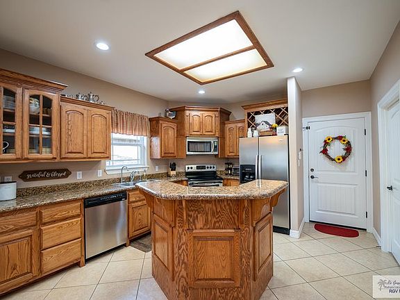 4th image of 705 Windfield Dr