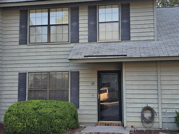 69 Hidden Lake Ct, Savannah, GA 31419