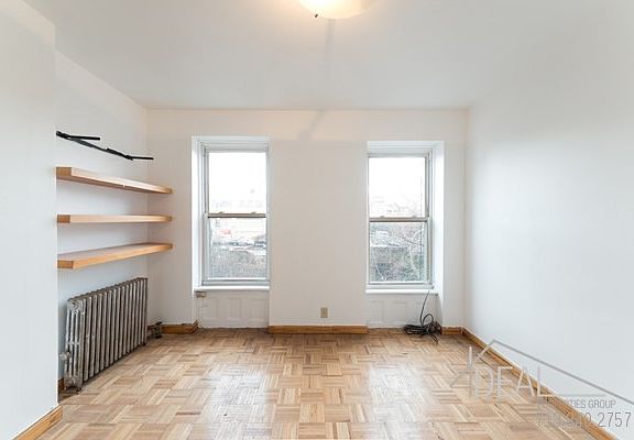 4th image of 50 Lefferts Pl #4