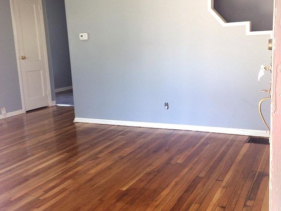 2nd image of 1017 Mohican Ave