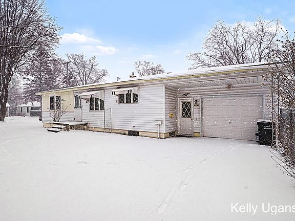 2nd image of 2360 Grove St