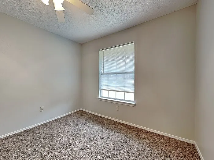 1106 Highmont Pl — Photo 15