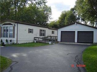 161 Bedford Rd, West Middlesex, PA 16159