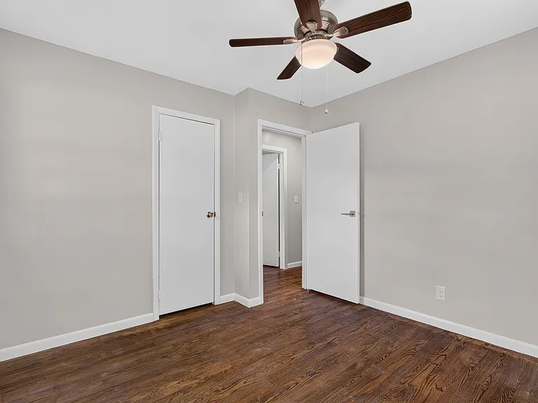 906 Vandora Ave — Photo 18
