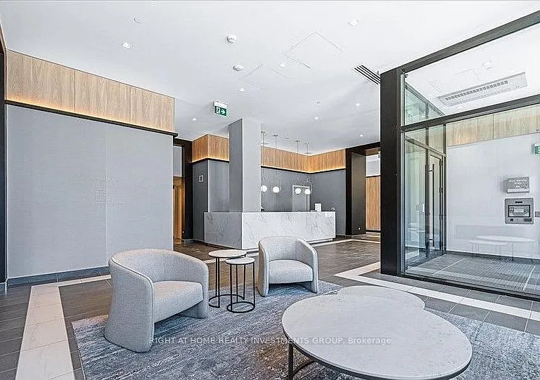 1 Jarvis St #401 — Photo 17