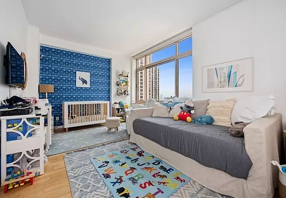 5th image of 250 S End Ave APT 17B