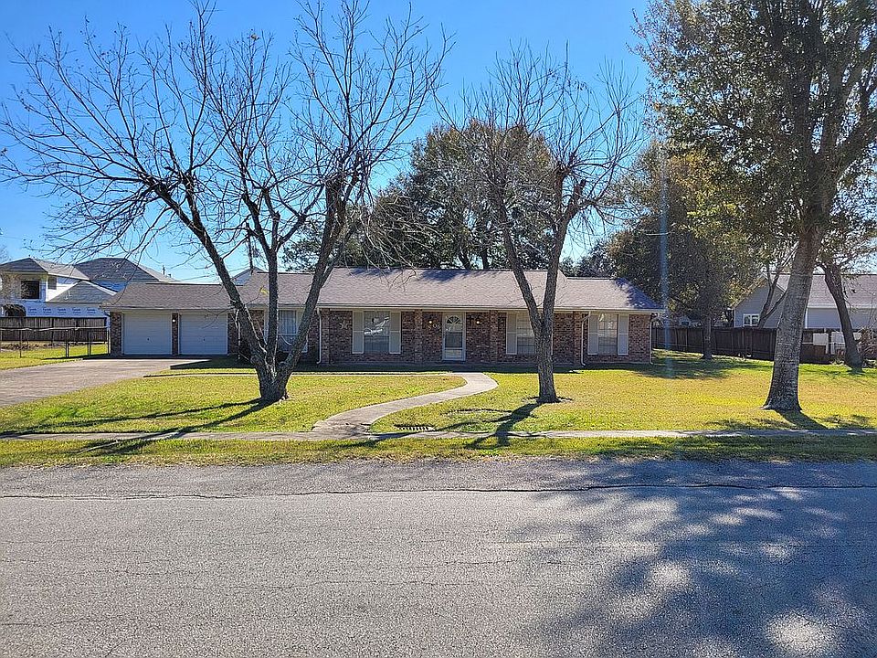 1st image of 806 Avenue G