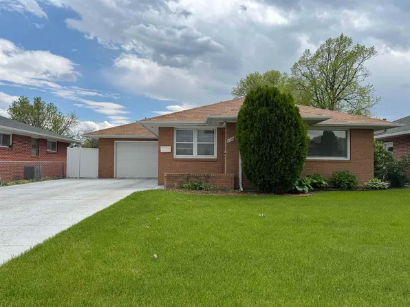 2314 W 1st Street, North Platte, NE 69101