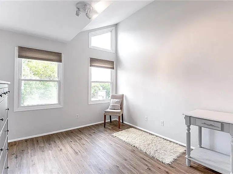 1301 Hampton Blvd #206 — Photo 10