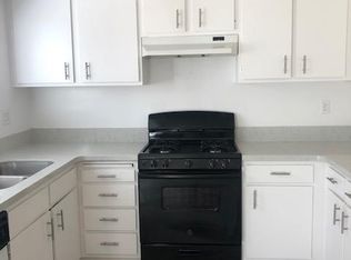 2221 Alabama St #2, Huntington Beach, CA 92648