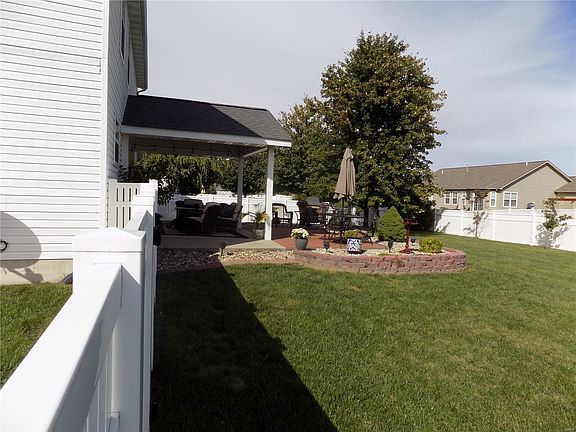 5th image of 4828 Danielle Ct