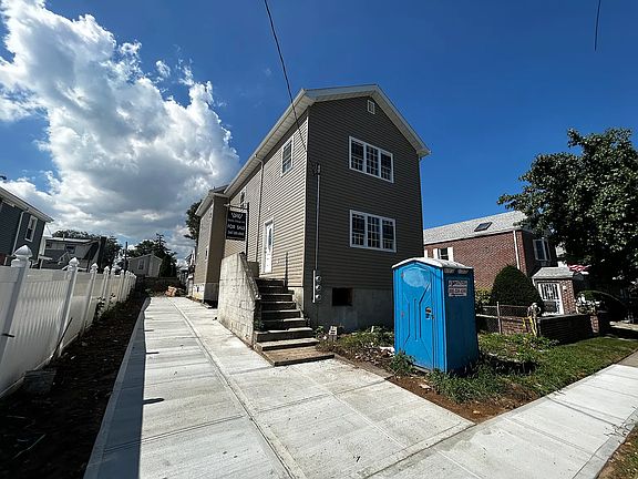 3rd image of 3263 Giegerich Pl #4W