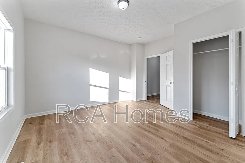 3 bed, 1.5 bath, $1,395 — Photo 4