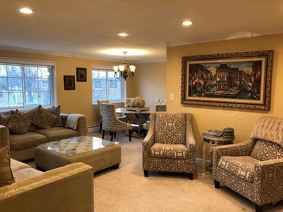 1st image of 74 Jervis Ave #1233-14