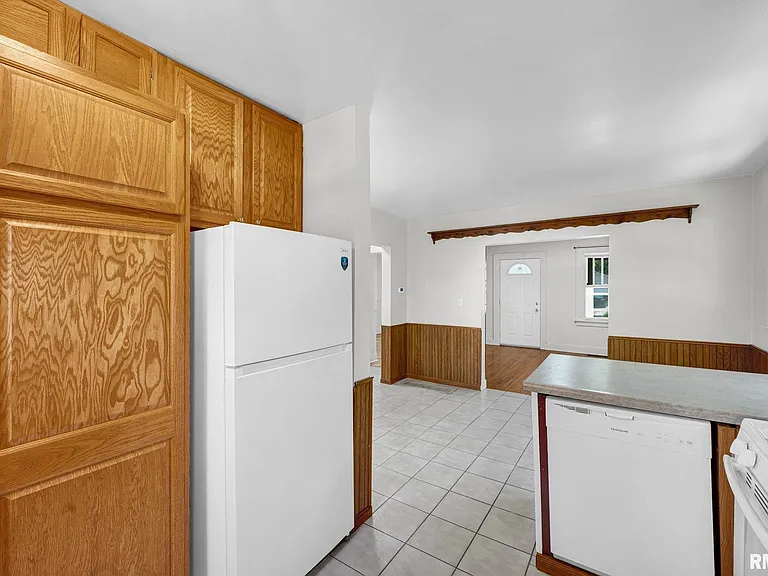 1413 W Gilbert Ave — Photo 9