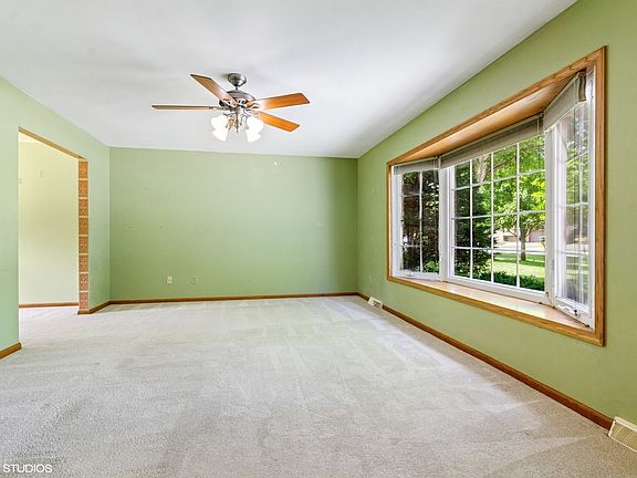 4th image of 622 Parkshore Dr