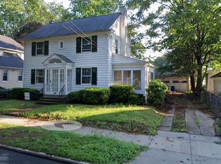 35 Glen Rd, New Haven, CT 06511