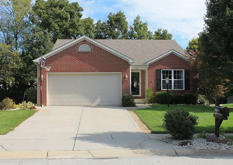 1st image of 11921 Royalwood Dr