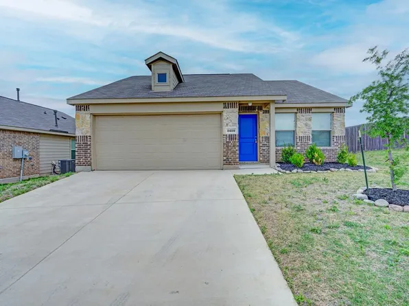 8409 Hollow Bend St, Fort Worth, TX 76123