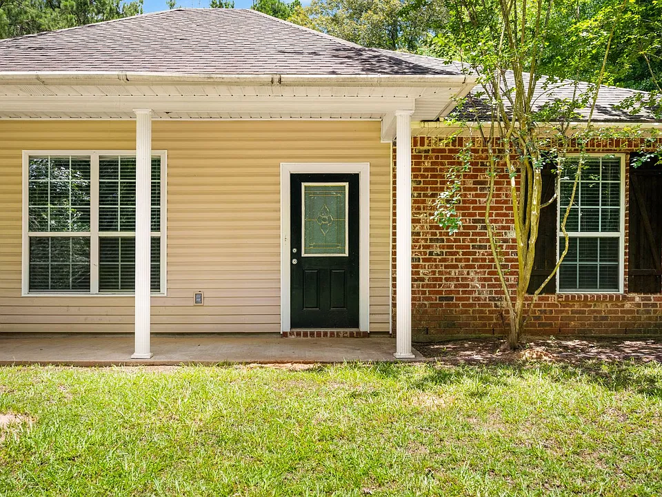 134 Darlene Rd