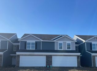 543 Cressmoor Park, Hobart, IN 46342