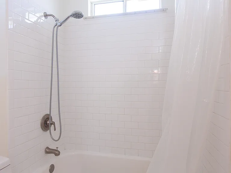 226 Dickerson Ave — Photo 26