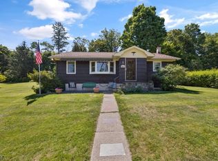 6 Odell Rd, Vernon, NJ 07462