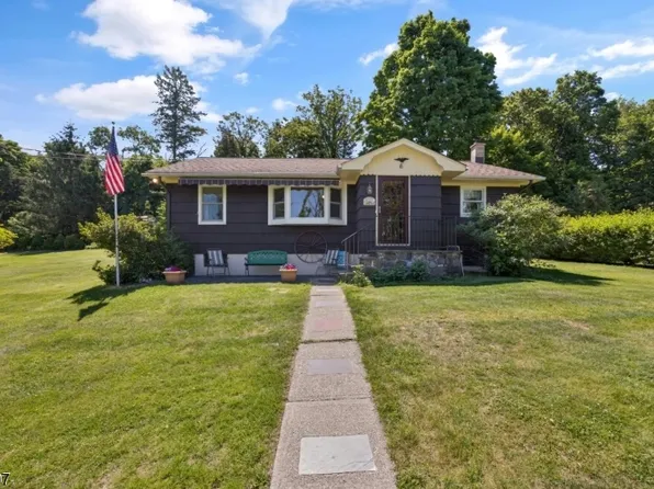 6 Odell Rd, Vernon Twp., NJ 07462