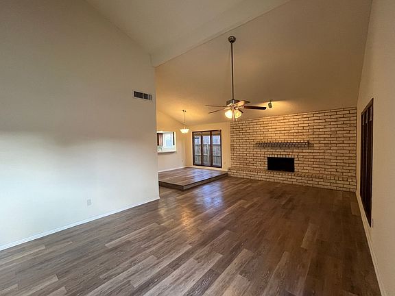 4th image of 5050 Wingfoot Ln #B