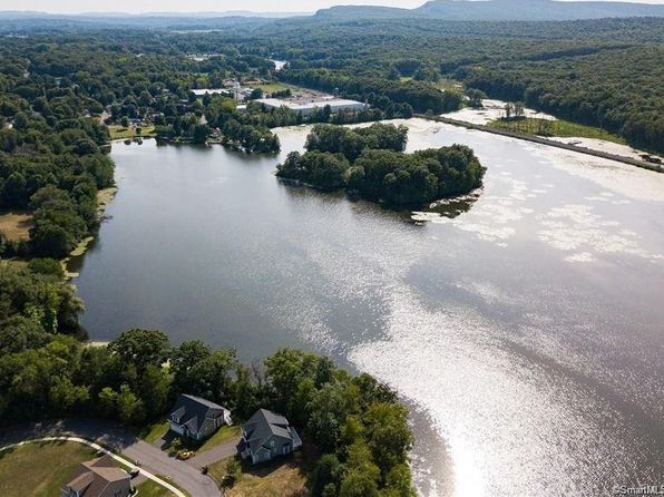 Silver Lake Berlin Real Estate 1 Homes For Sale Zillow