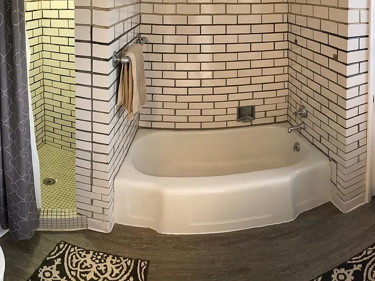 190 Arion St E — Photo 15
