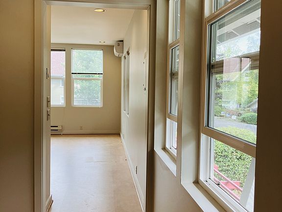 4th image of 1122 Madison Ave N