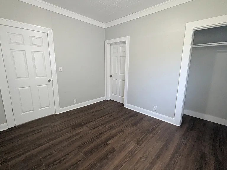 30 E Drummond St — Photo 6