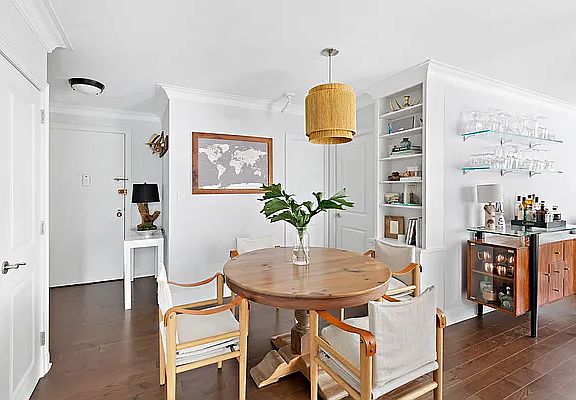 2nd image of 305 E 24th St APT 3P