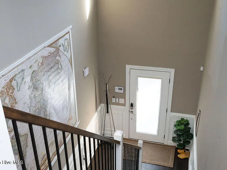 691 S Ashe St — Photo 15