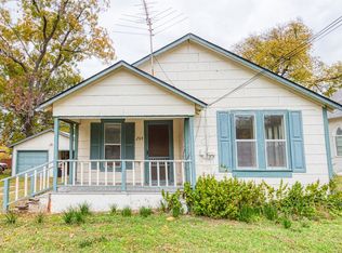 204 E Main St, Pilot Point, TX 76258