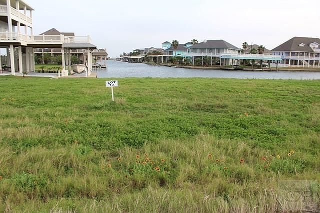 1st image of 1235 Lagoon Dr #17