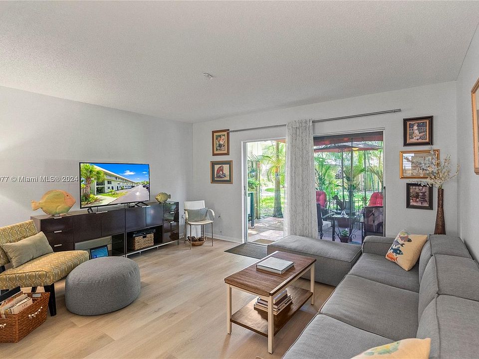 1st image of 809 W Oakland Park Blvd APT J2