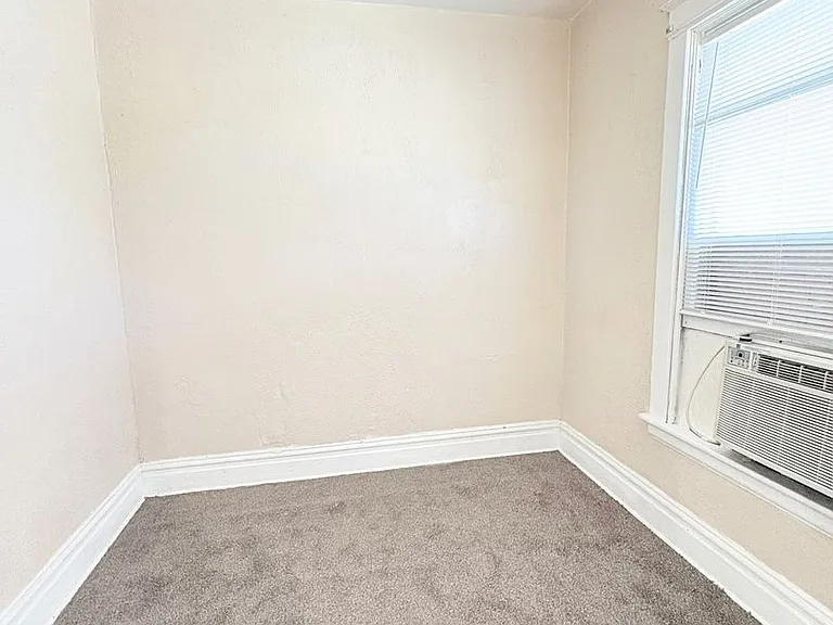 837 Avondale Ave — Photo 12
