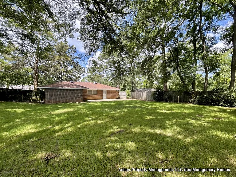 803 Perry Hill Rd — Photo 5