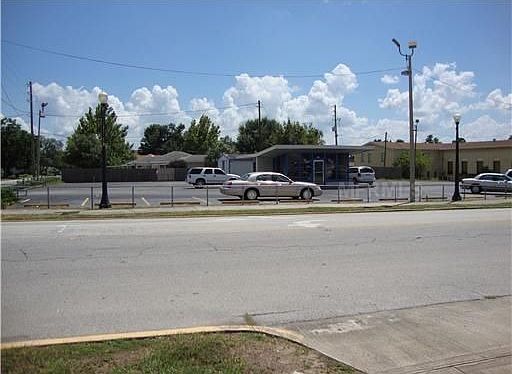 1st image of 101 W Central Ave