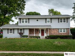 7903 S 49th St, Omaha, NE 68157
