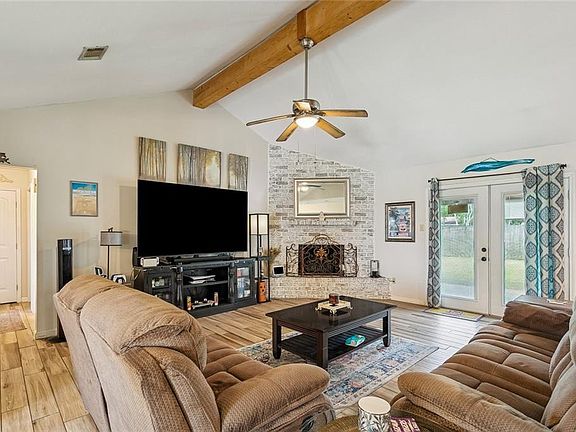 5th image of 343 Driftwood Cir