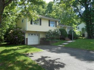 66 Colonial Ct, Pearl River, NY 10965