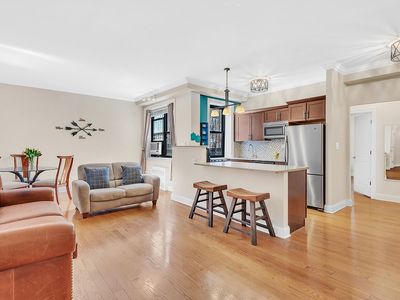 245 Bennett Ave APT 2A, Manhattan, NY, 10040