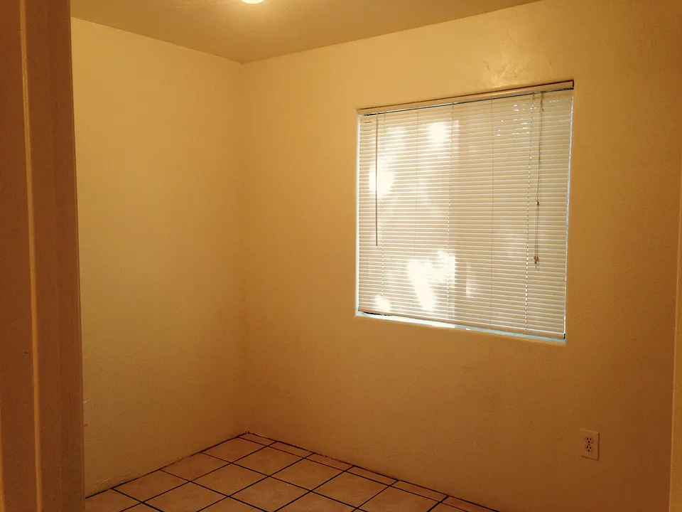 Bedroom 1_05052016