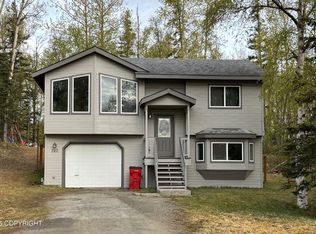 242 S Sarah Cir, Palmer, AK 99645