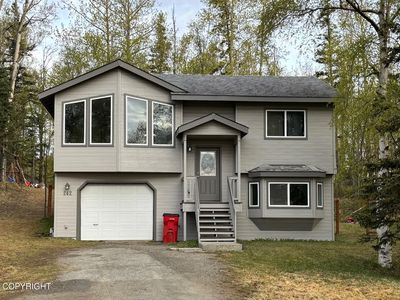 242 S Sarah Cir, Palmer, AK, 99645
