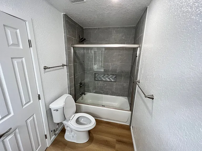 1013 Sunshine Ave #I — Photo 8