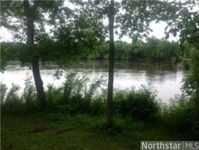 1st image of Xxx 180th Ave NW
